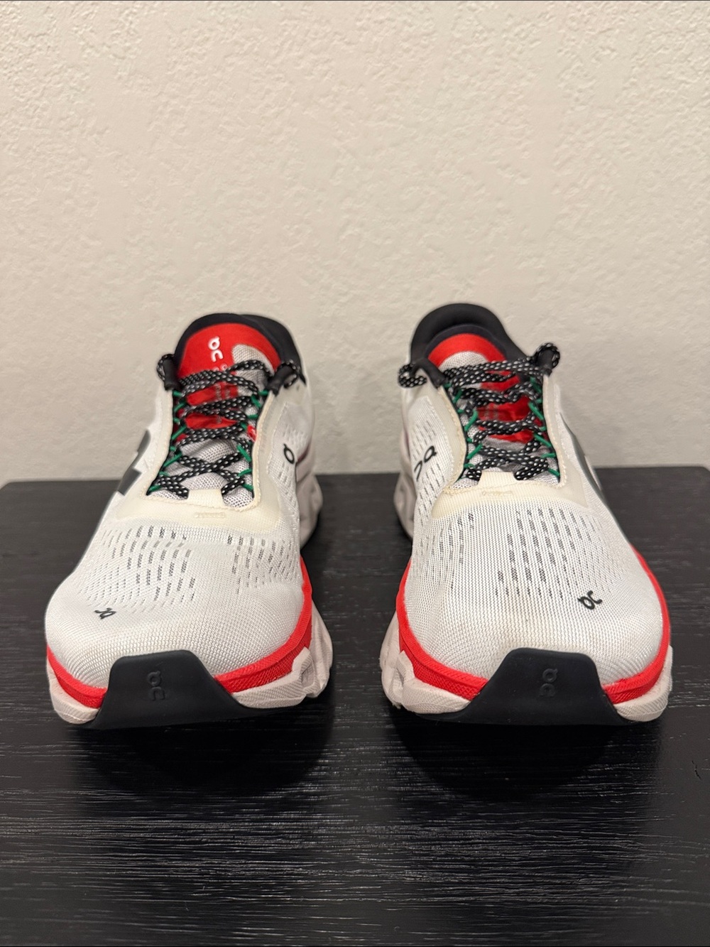 On Cloud Cloudmonster Running Women’s Size 9.5 White Red Black - Picture 4 of 11